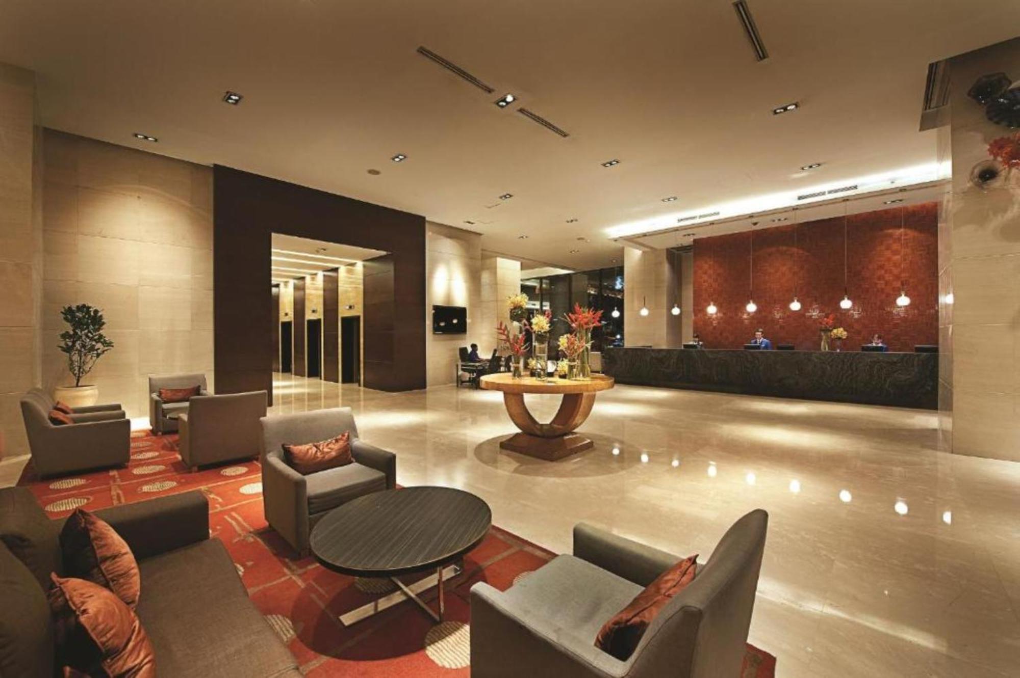 Apartment Family Kl At Times Square